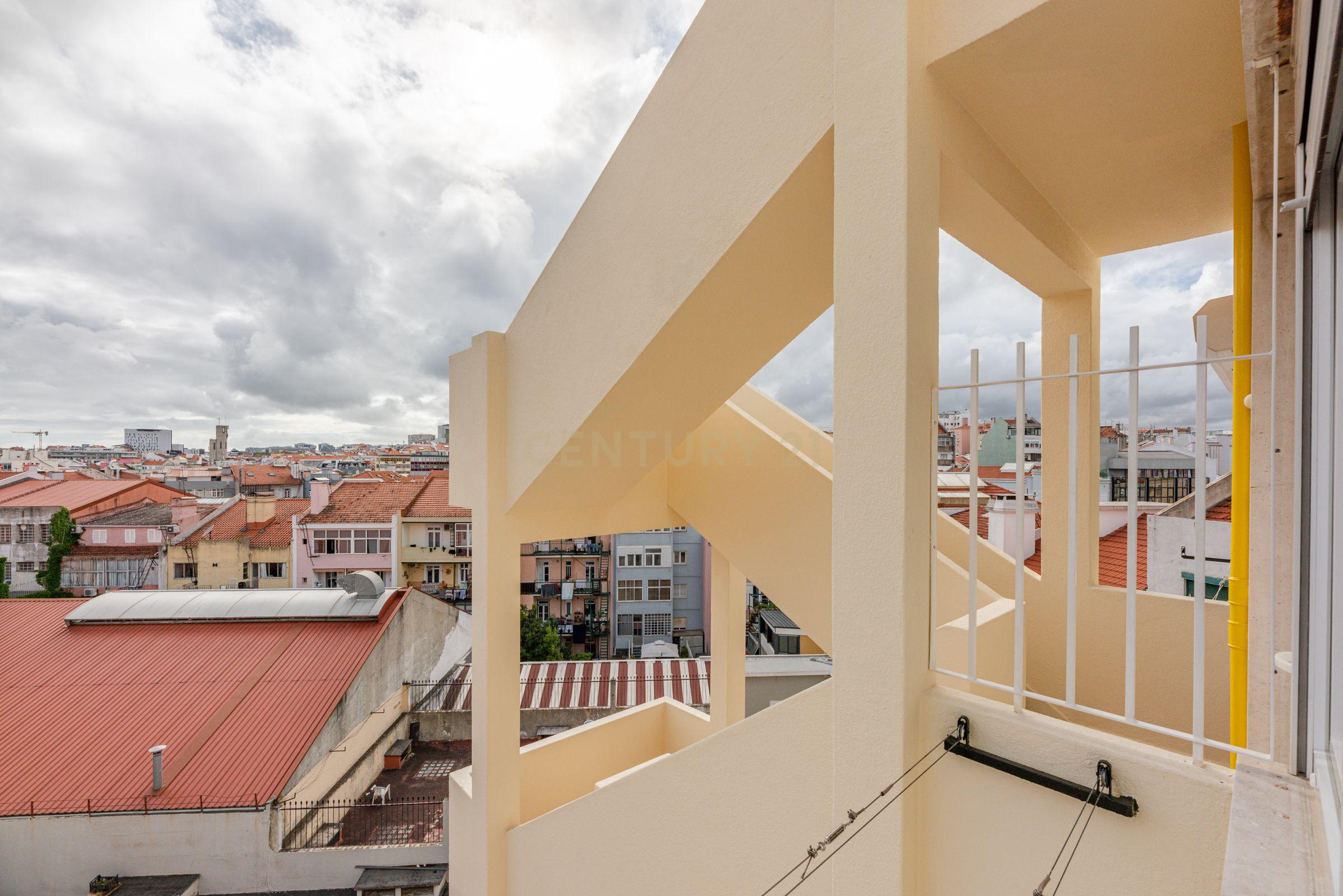 Apartamento T2+1 totalmente renovado – Modernidade, conforto e localização privilegiada - Image 15