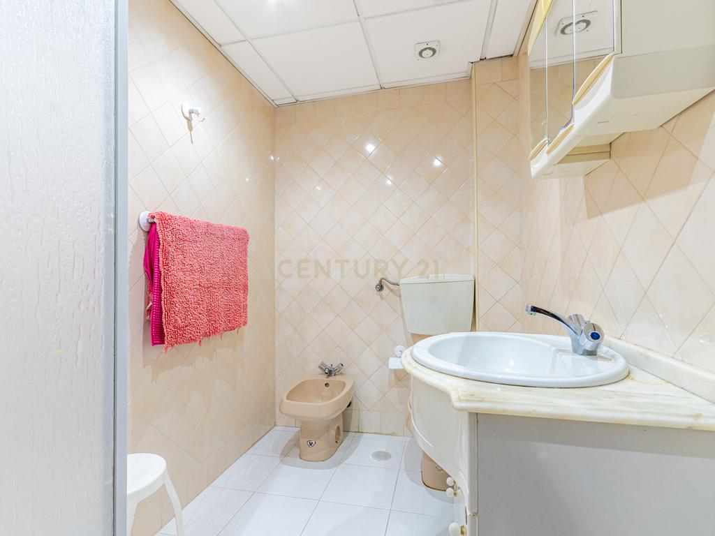 Apartamento T0+2 perto da praia na Ericeira! - Image 10