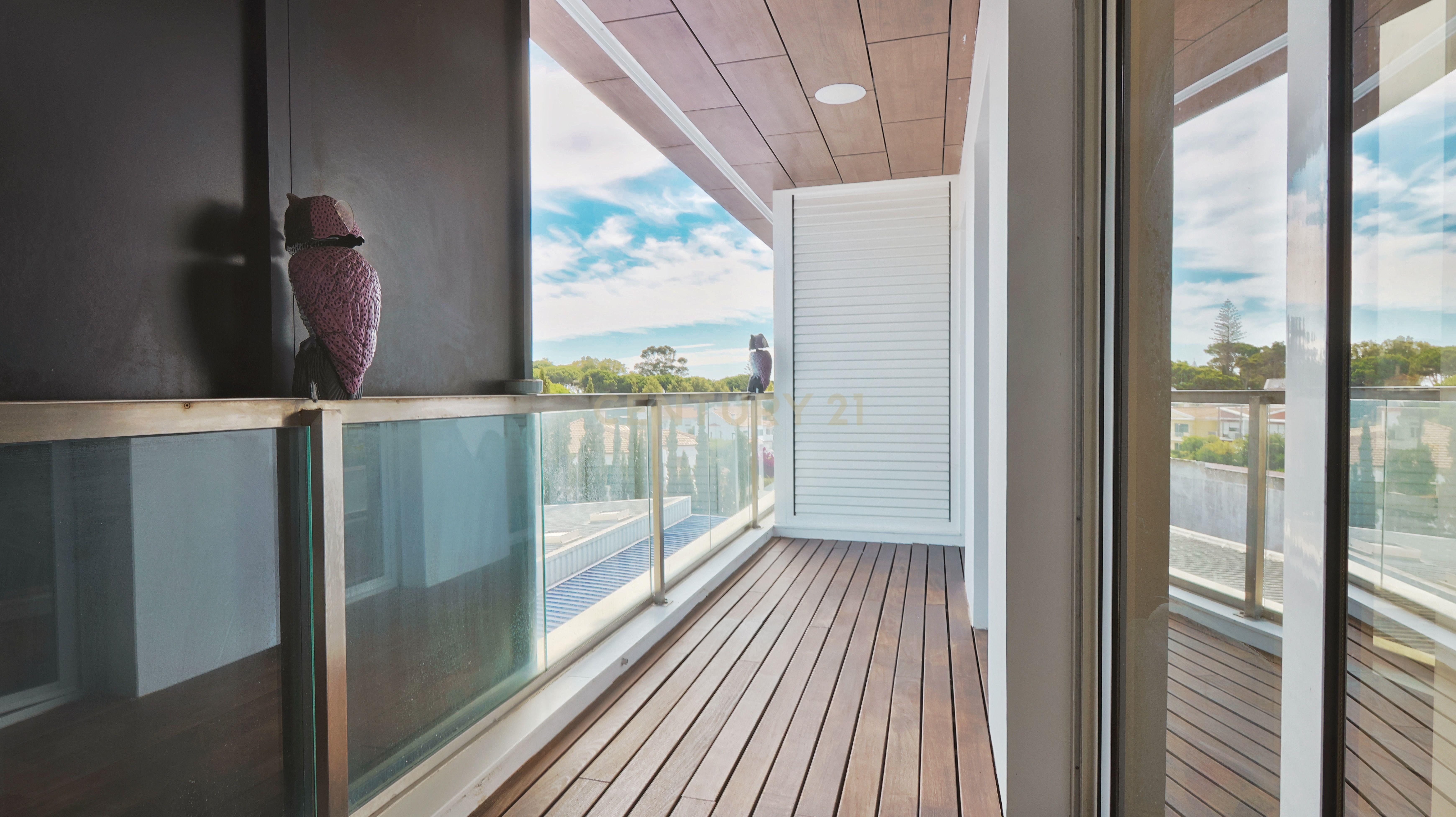 Fotografia 3 de Apartamento T3 de Sonho com Vista Mar – Alto dos Capuchos, Costa da Caparica