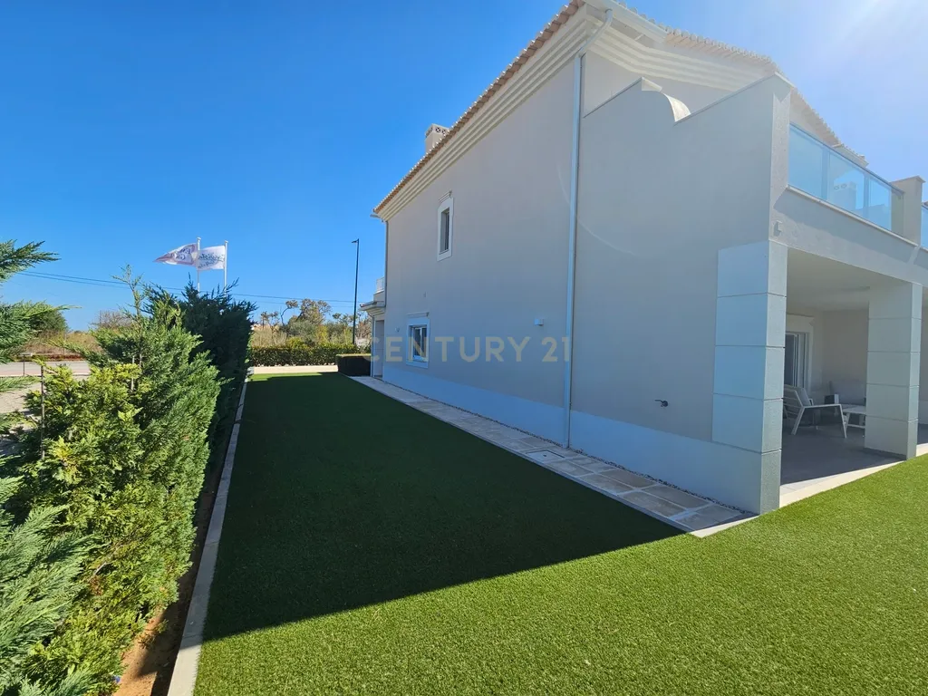 Moradia T3 de Frente para o Golfe – Boavista Golf & Spa, Lagos – Sem Quotas de Condomínio - Image 34