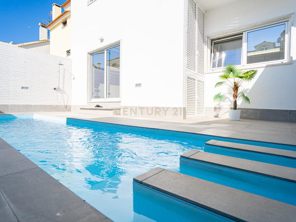Moradia com piscina para arrendamento no Montijo — Zona do Saldanha - Image 36