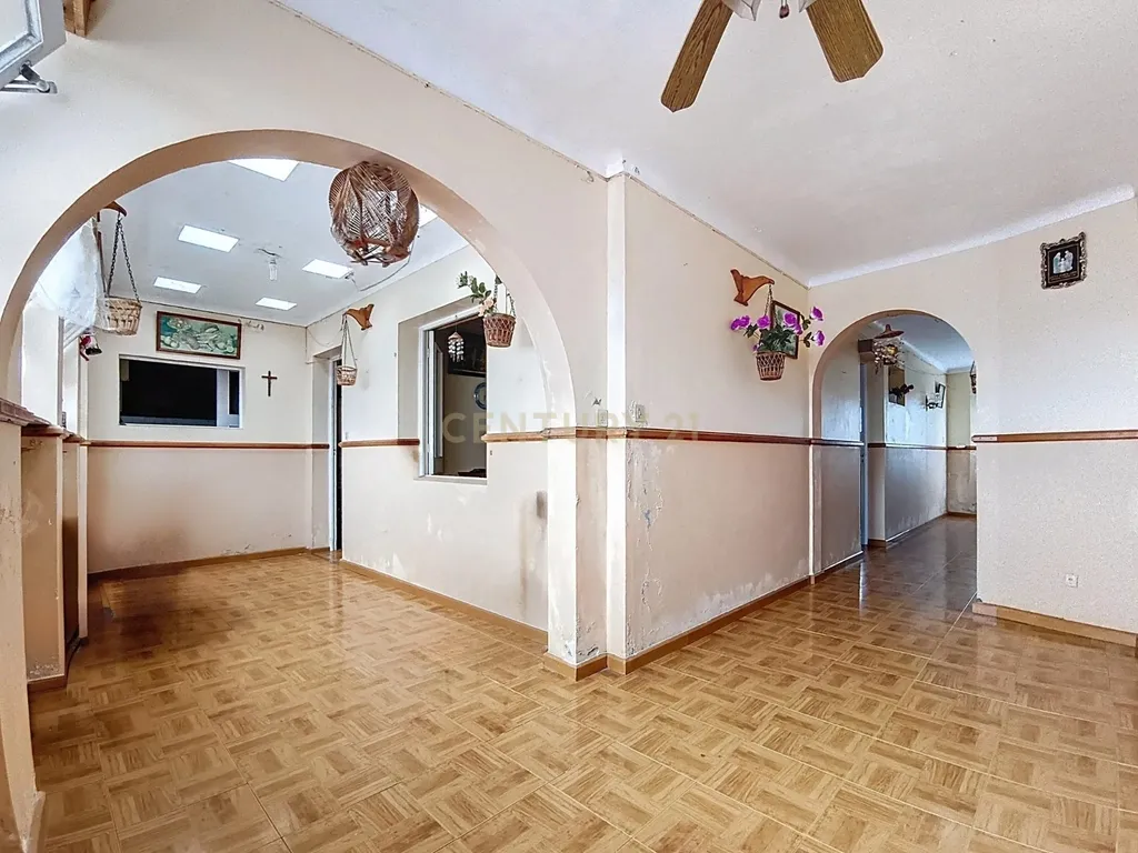 Moradia com Potencial em Arrifes – Ponta Delgada - Image 2