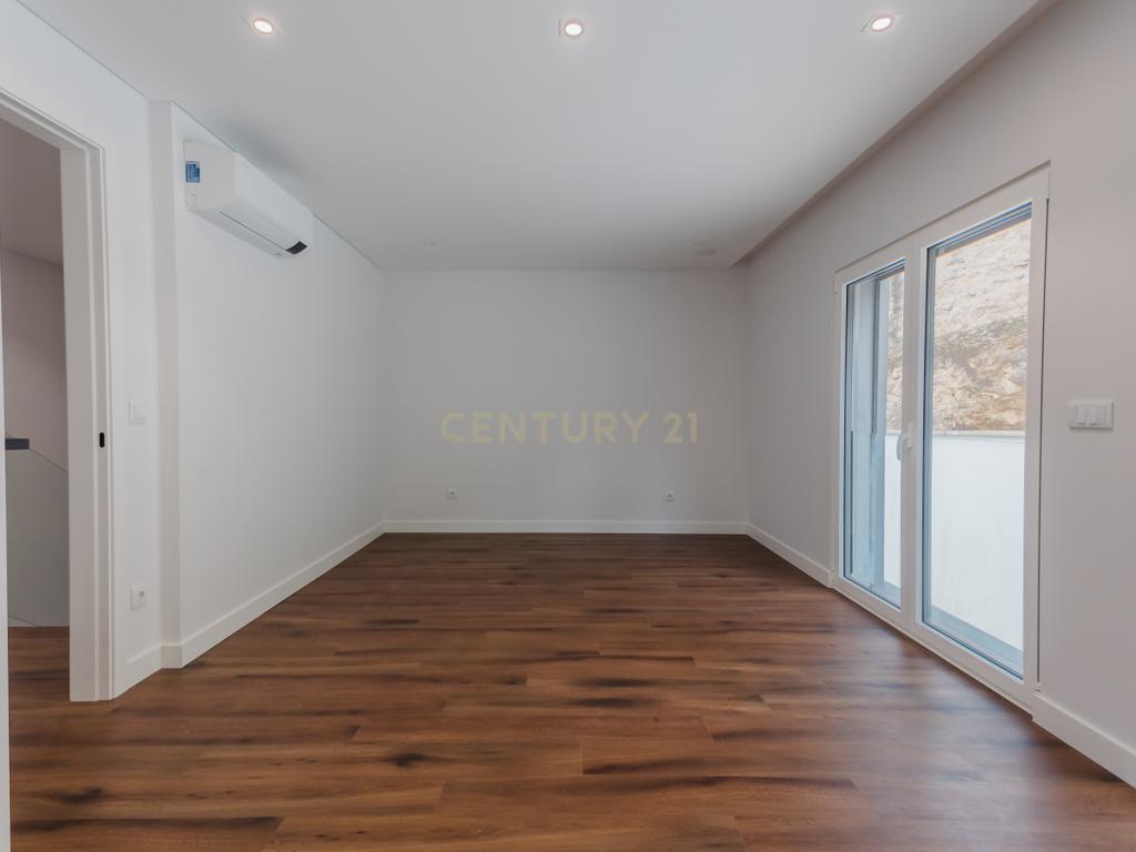 Moradia T3 de excelência no centro de Leiria - Image 52