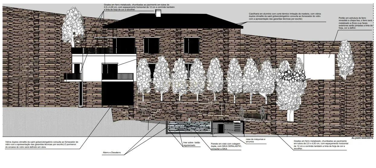 Terreno em Valdigem, com uma área total de 3.350m², oferece vistas panorâmicas sobre o Rio Douro. Tem licença para a construção de uma casa com seis quartos (T6), além de uma vasta área de terreno com vinhas antigas de categoria A. - Image 49