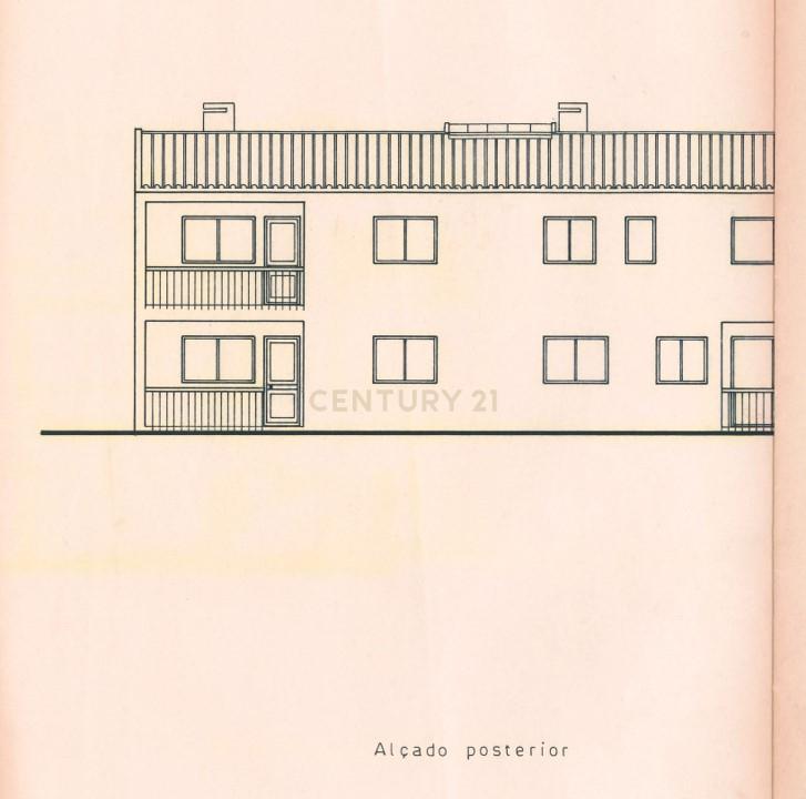 Prédio em Propriedade Total - Habitação e Comércio - Image 129