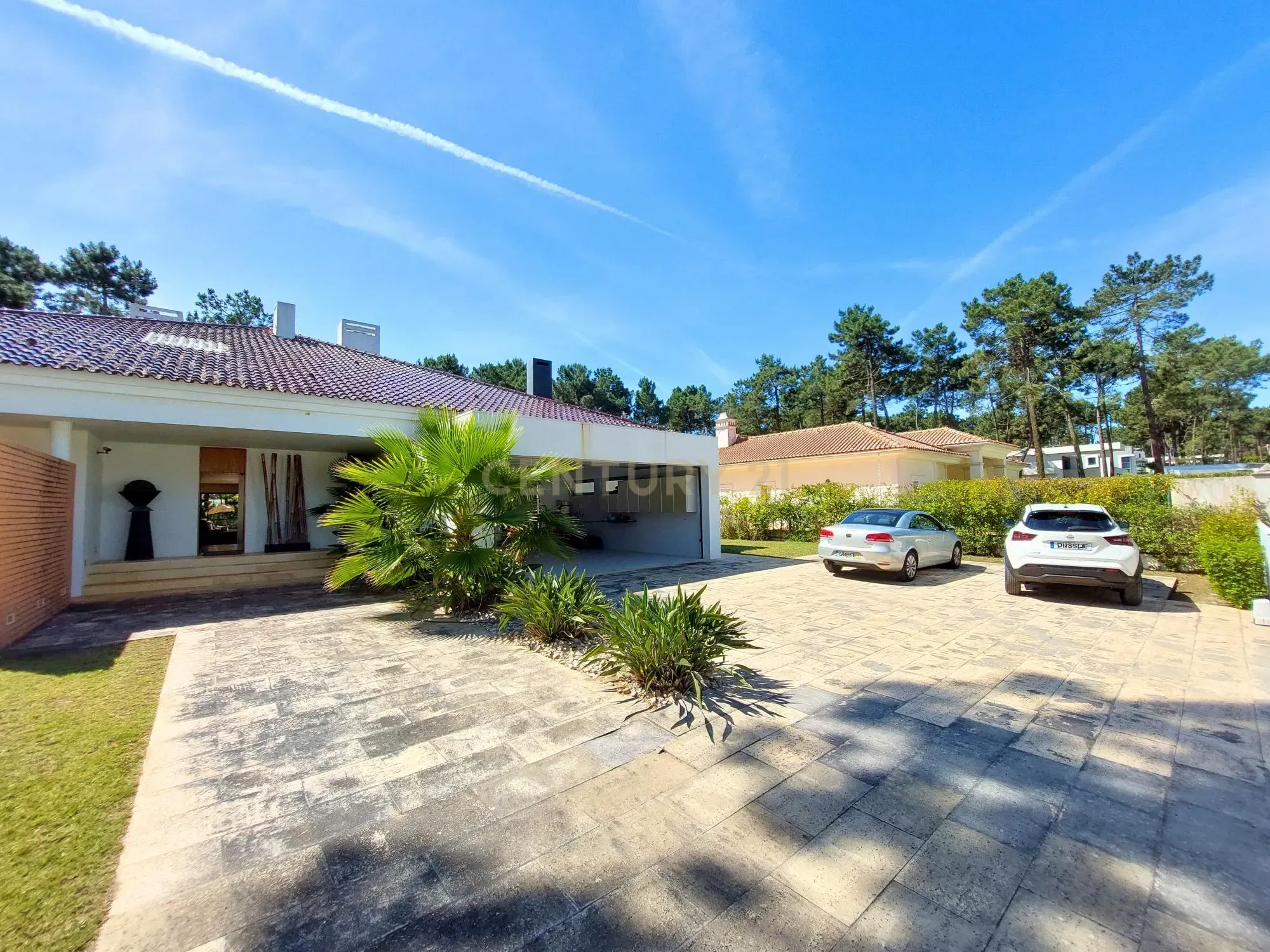 Moradia T4 | Grande terreno com 1760m2 | Piscina - Image 3