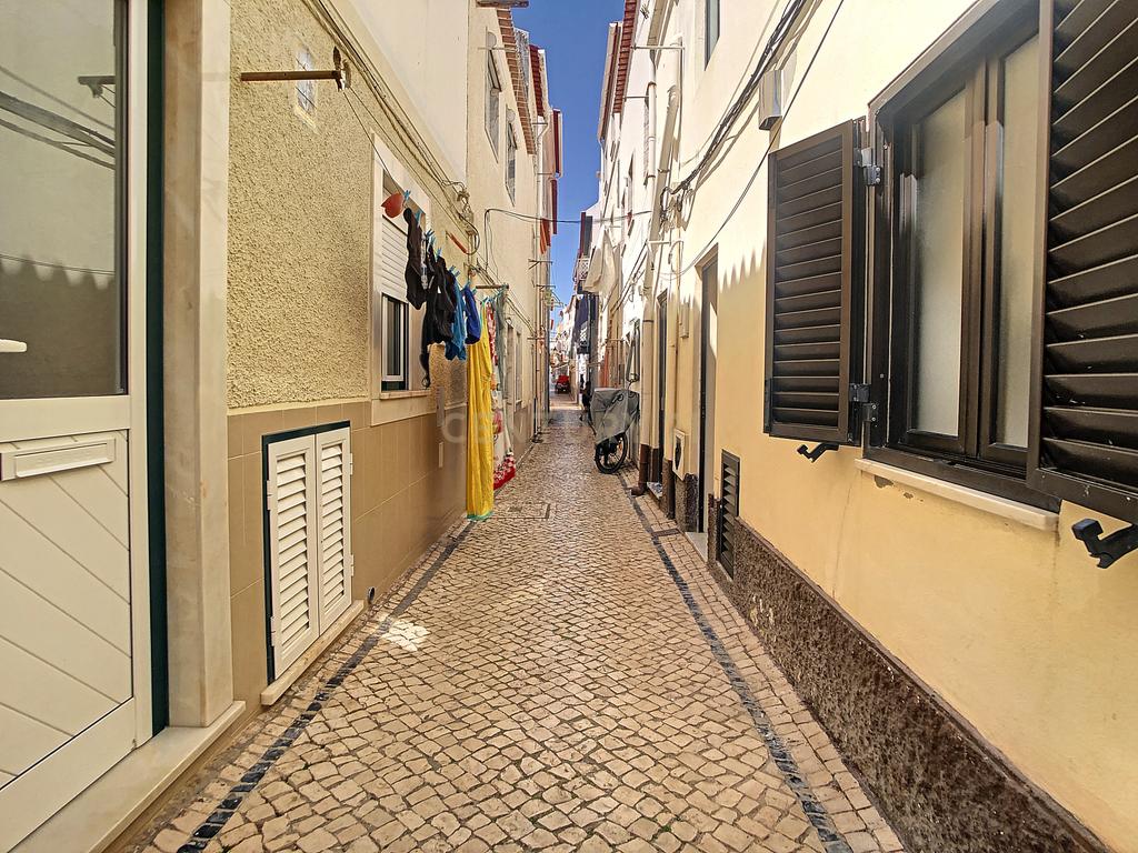 Apartamento T1 - Centro Histórico Nazaré - 50m da Praia - Image 2