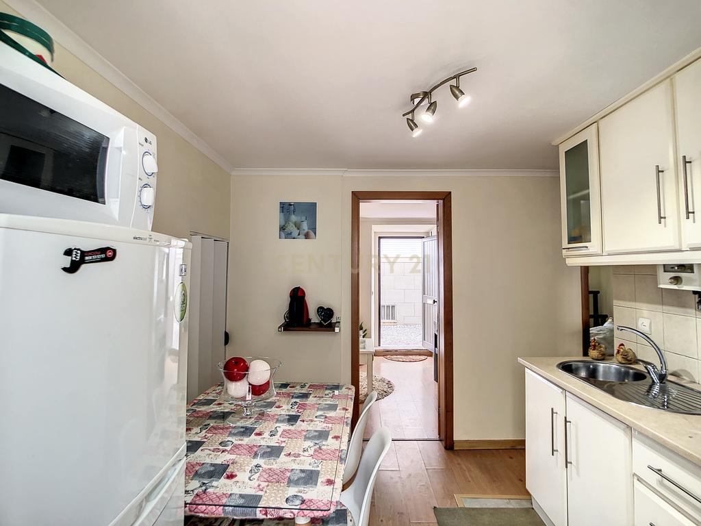 Apartamento T1 - Centro Histórico Nazaré - 50m da Praia - Image 9