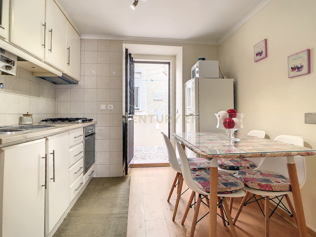 Apartamento T1 - Centro Histórico Nazaré - 50m da Praia - Image 5