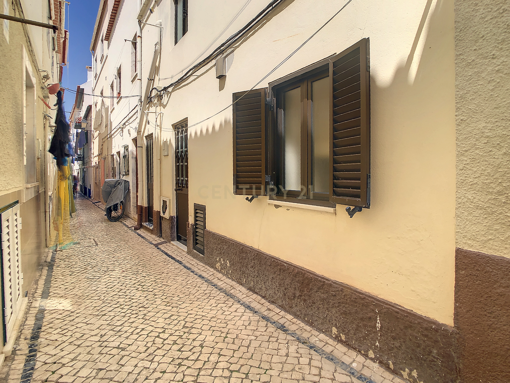 Apartamento T1 - Centro Histórico Nazaré - 50m da Praia - Image 10
