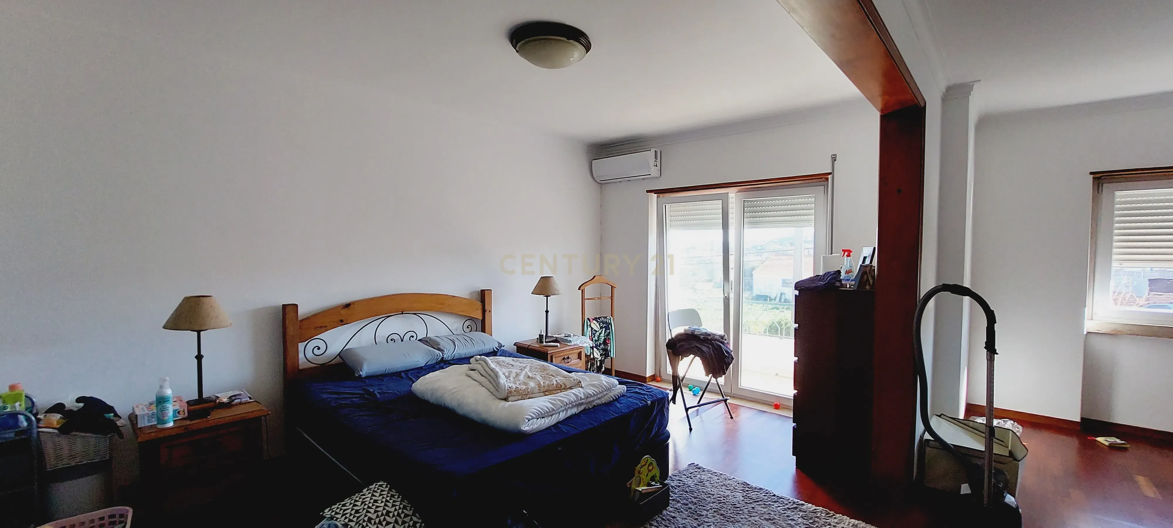 Moradia com 5 quartos e garagem para 3 viaturas - Image 12