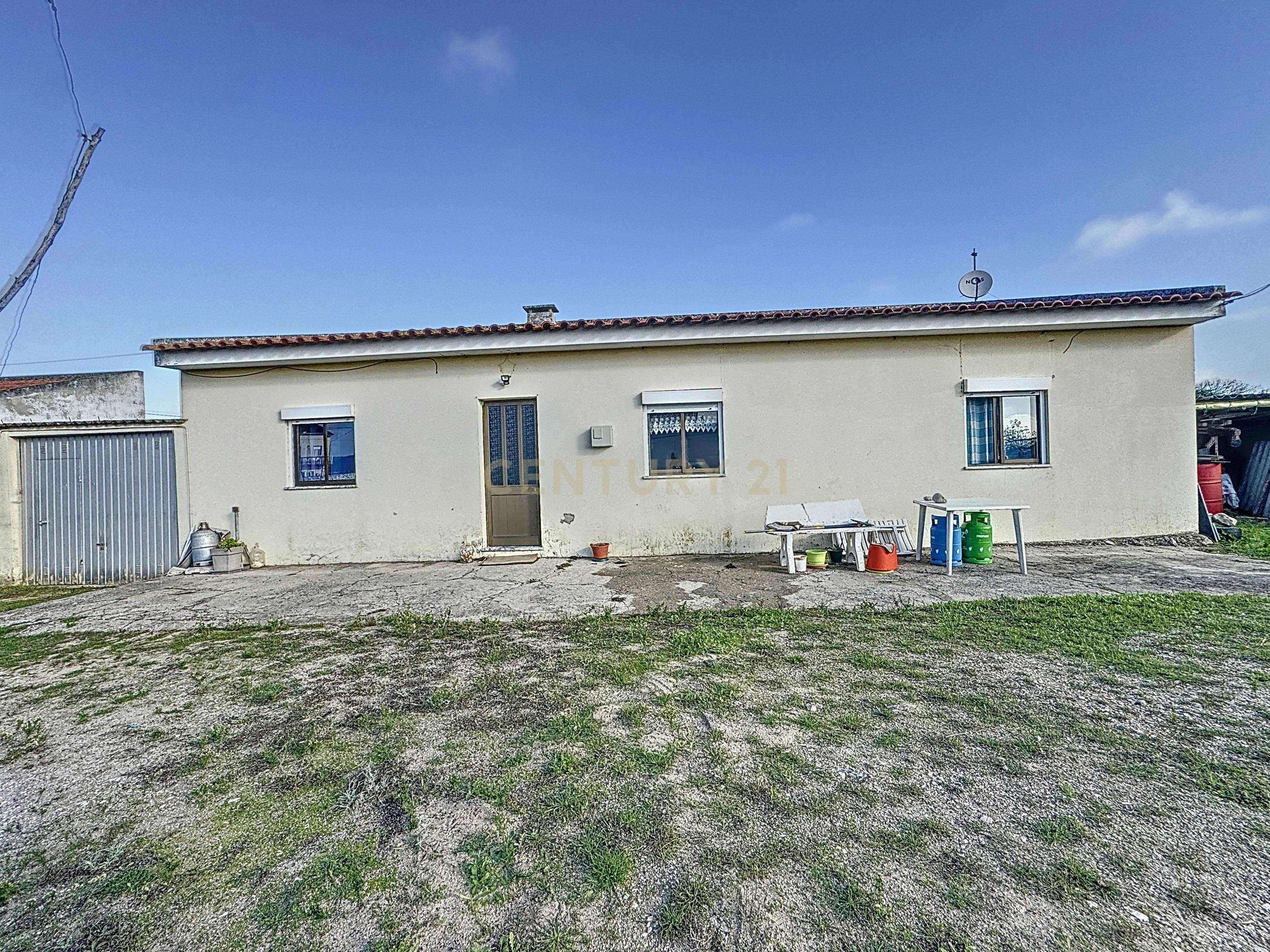 Moradia T3 + T2 + T2 , Com lindo Terreno em Sao Martinho do Porto - Image 37
