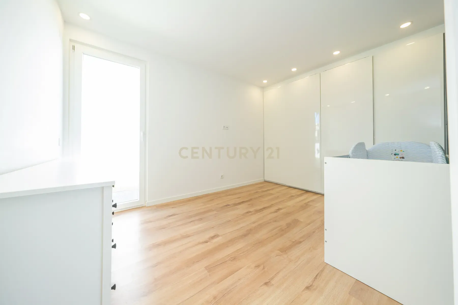 Excelente Moradia T3, c/ Vista Desafogada, na Quinta do Anjo, Palmela - Image 19