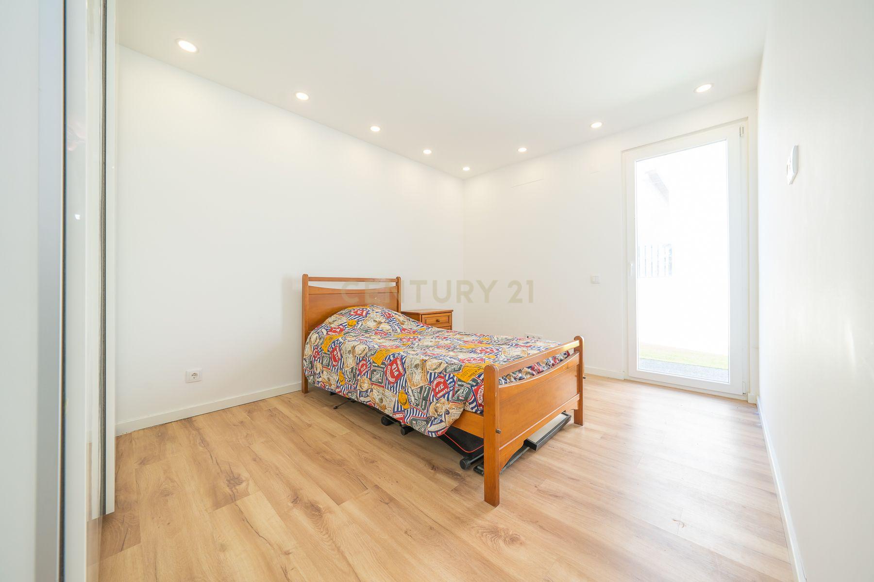Excelente Moradia T3, c/ Vista Desafogada, na Quinta do Anjo, Palmela - Image 23