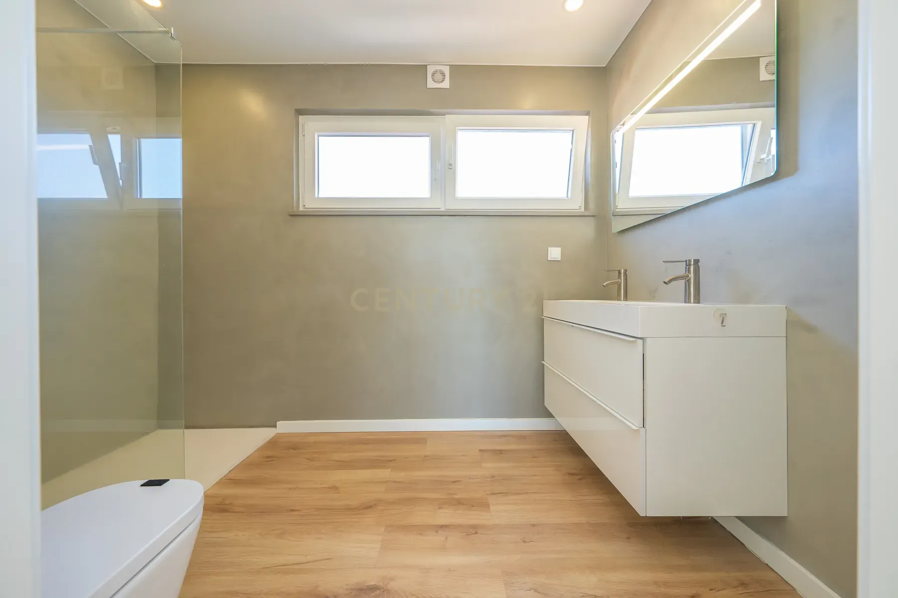 Excelente Moradia T3, c/ Vista Desafogada, na Quinta do Anjo, Palmela - Image 31