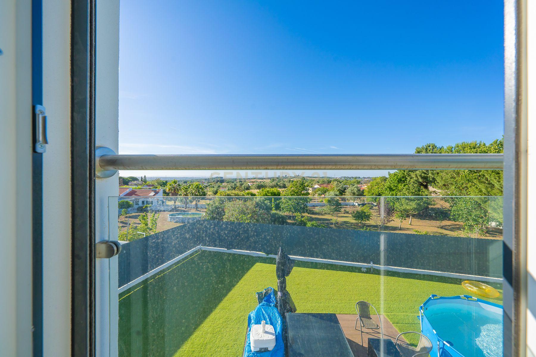 Excelente Moradia T3, c/ Vista Desafogada, na Quinta do Anjo, Palmela - Image 35