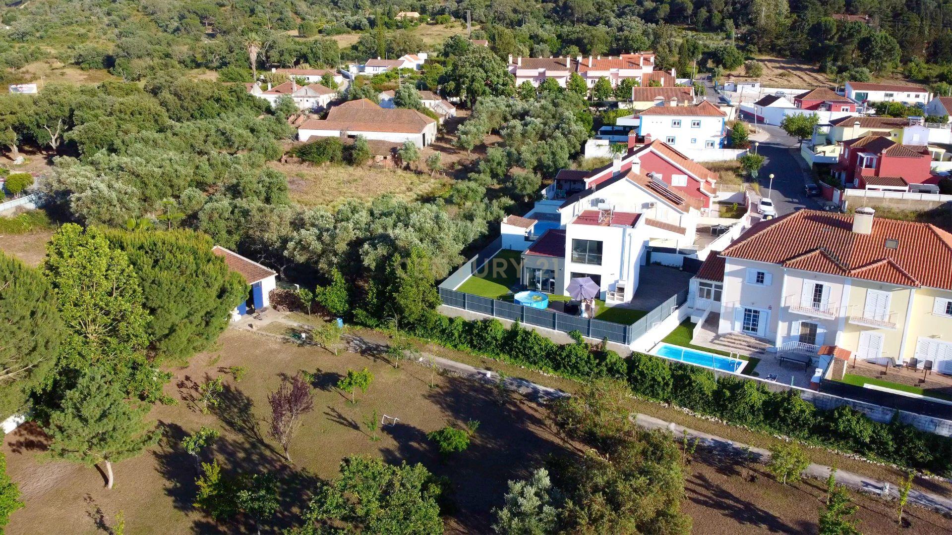 Excelente Moradia T3, c/ Vista Desafogada, na Quinta do Anjo, Palmela - Image 9