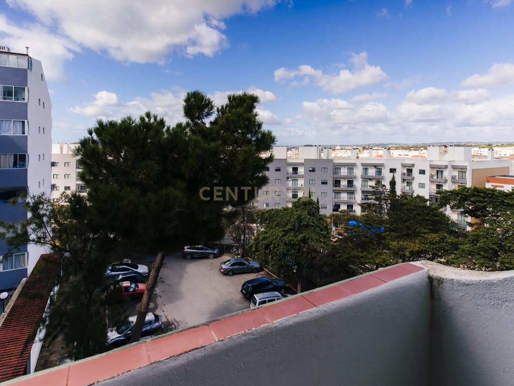 Apartamento T1 Quarteira a 8 minutos da praia - Image 34