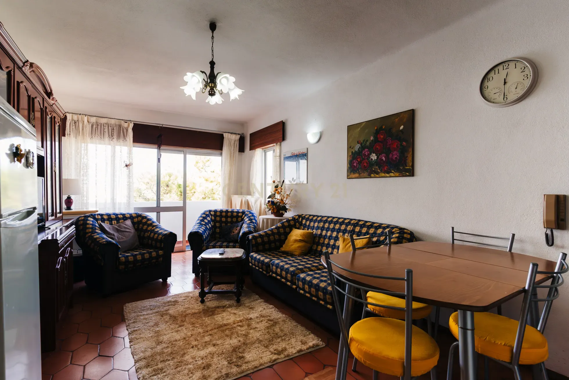 Apartamento T1 Quarteira a 8 minutos da praia - Image 2