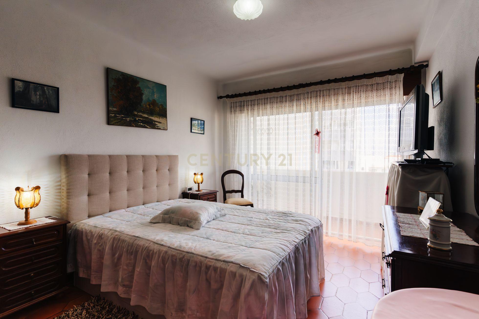 Apartamento T1 Quarteira a 8 minutos da praia - Image 25