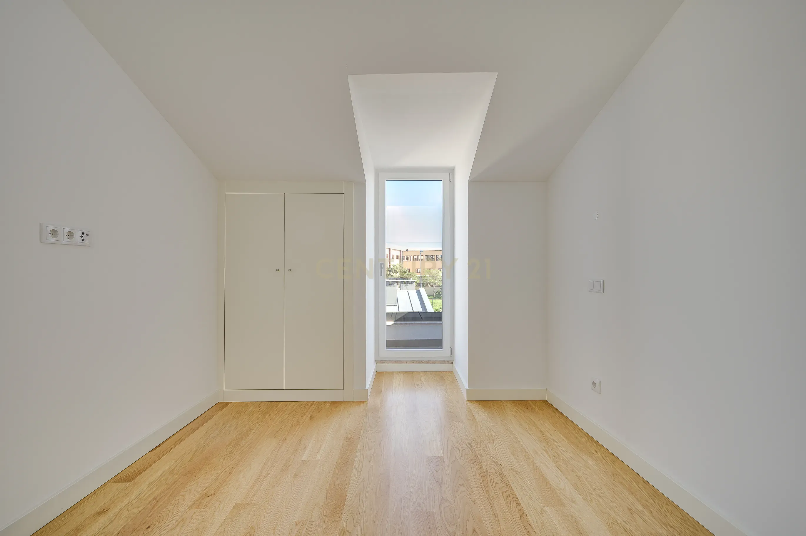 Apartamento novo de qualidade superior, do novo condomínio VENTEIRA 911 - Image 13