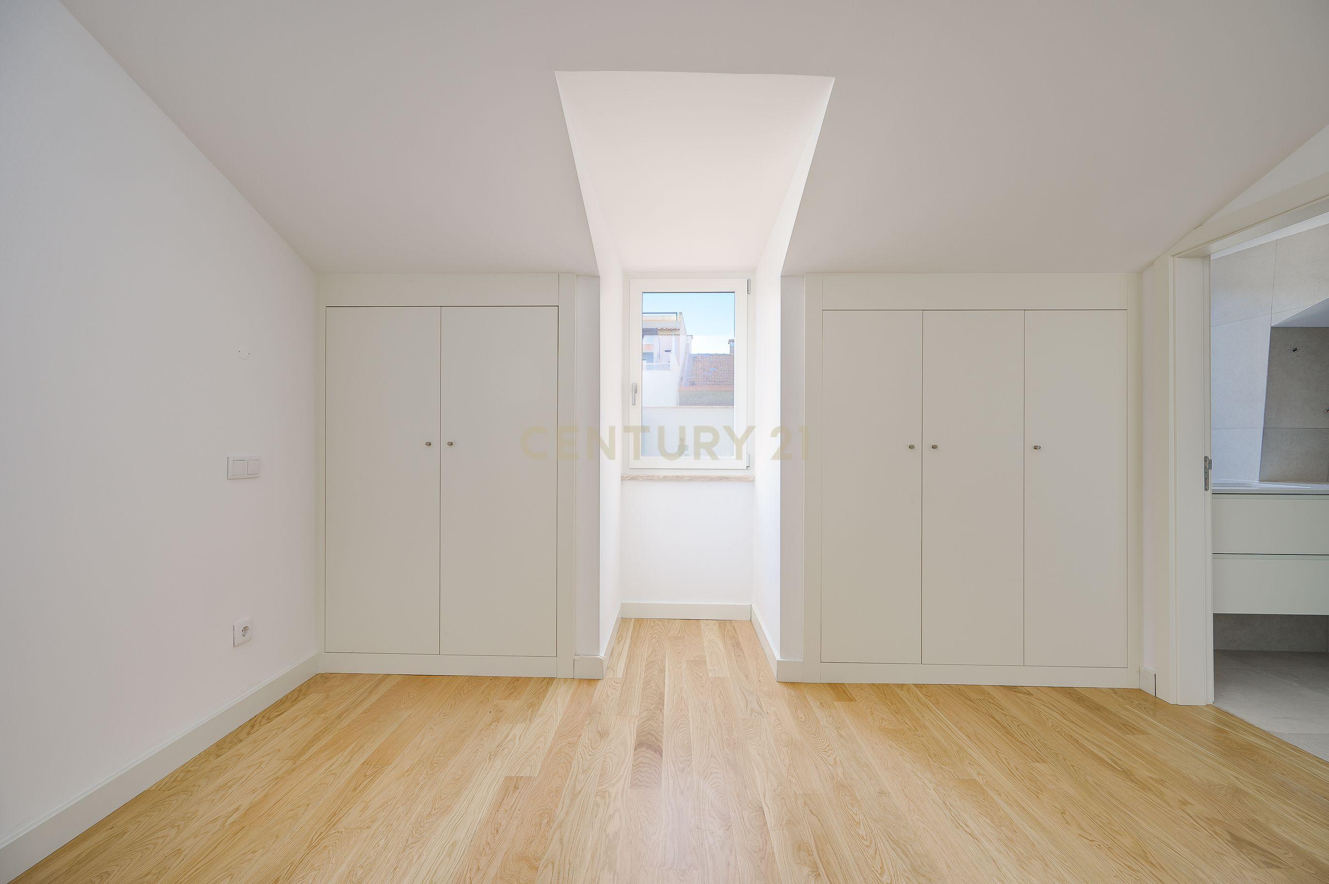 Apartamento novo de qualidade superior, do novo condomínio VENTEIRA 911 - Image 17