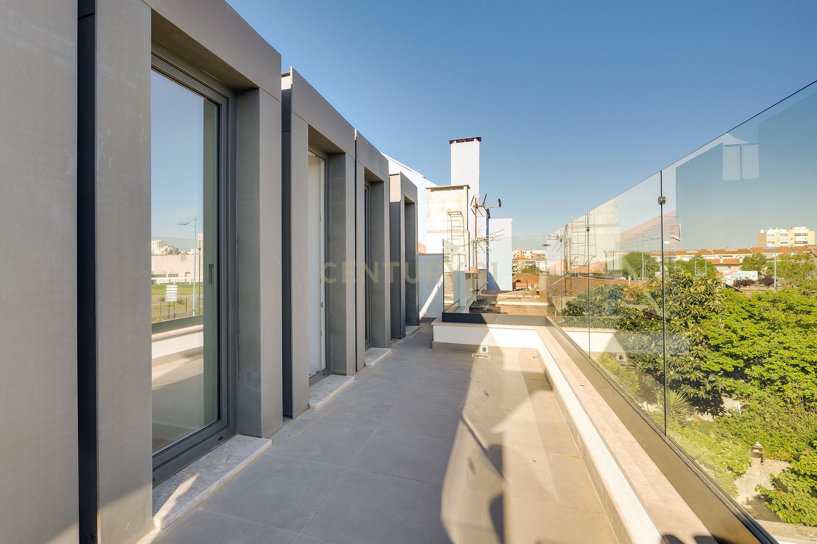 Apartamento novo de qualidade superior, do novo condomínio VENTEIRA 911 - Image 20