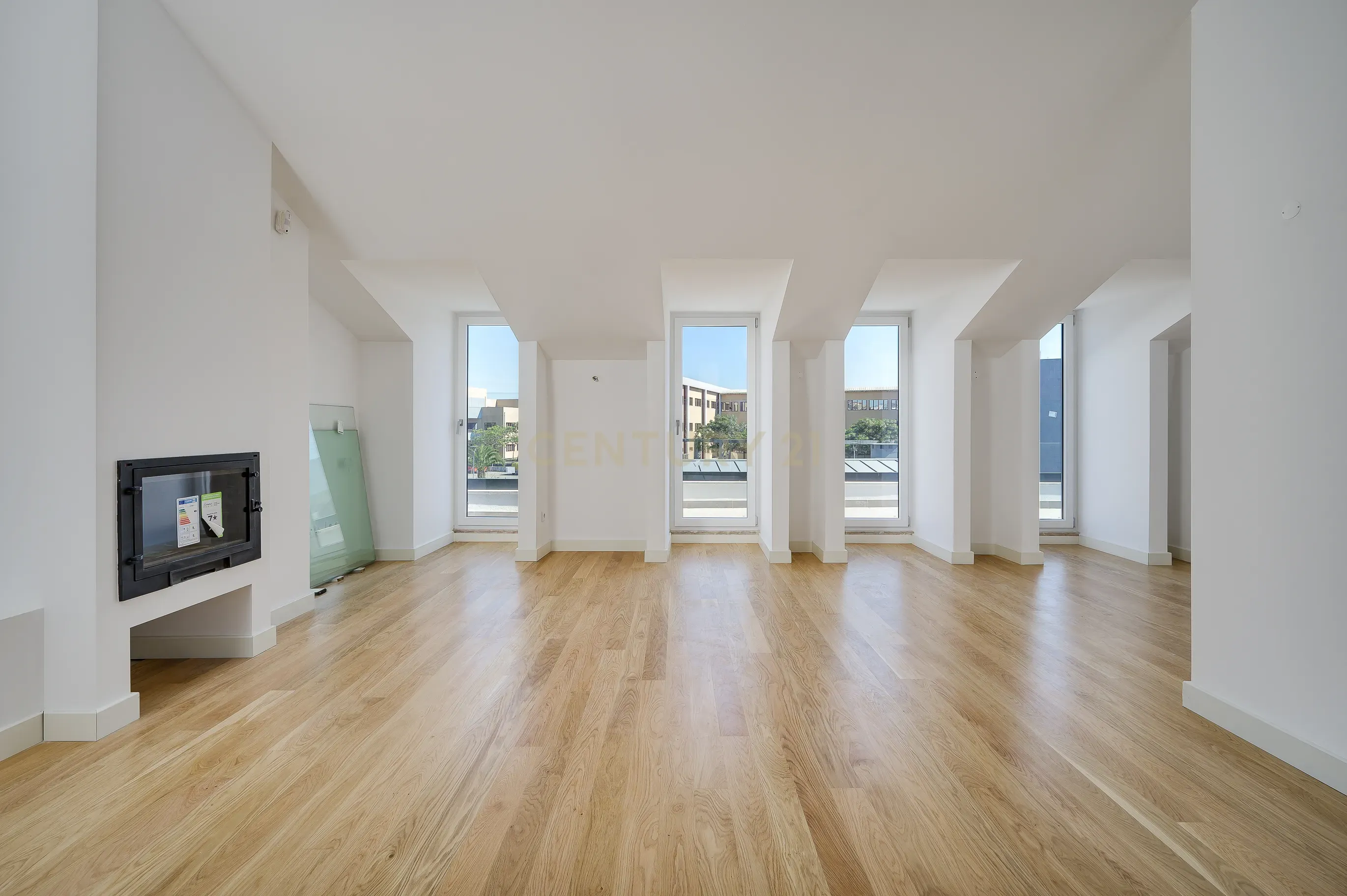 Apartamento novo de qualidade superior, do novo condomínio VENTEIRA 911 - Image 2