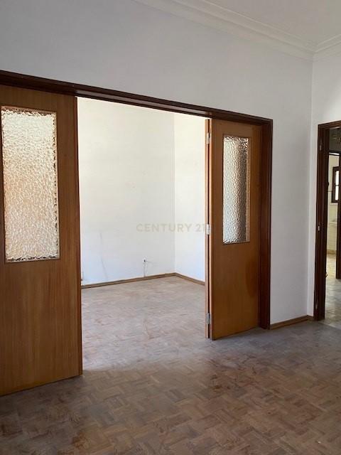 Descubra o seu novo lar no coração de Estremoz! - Image 13