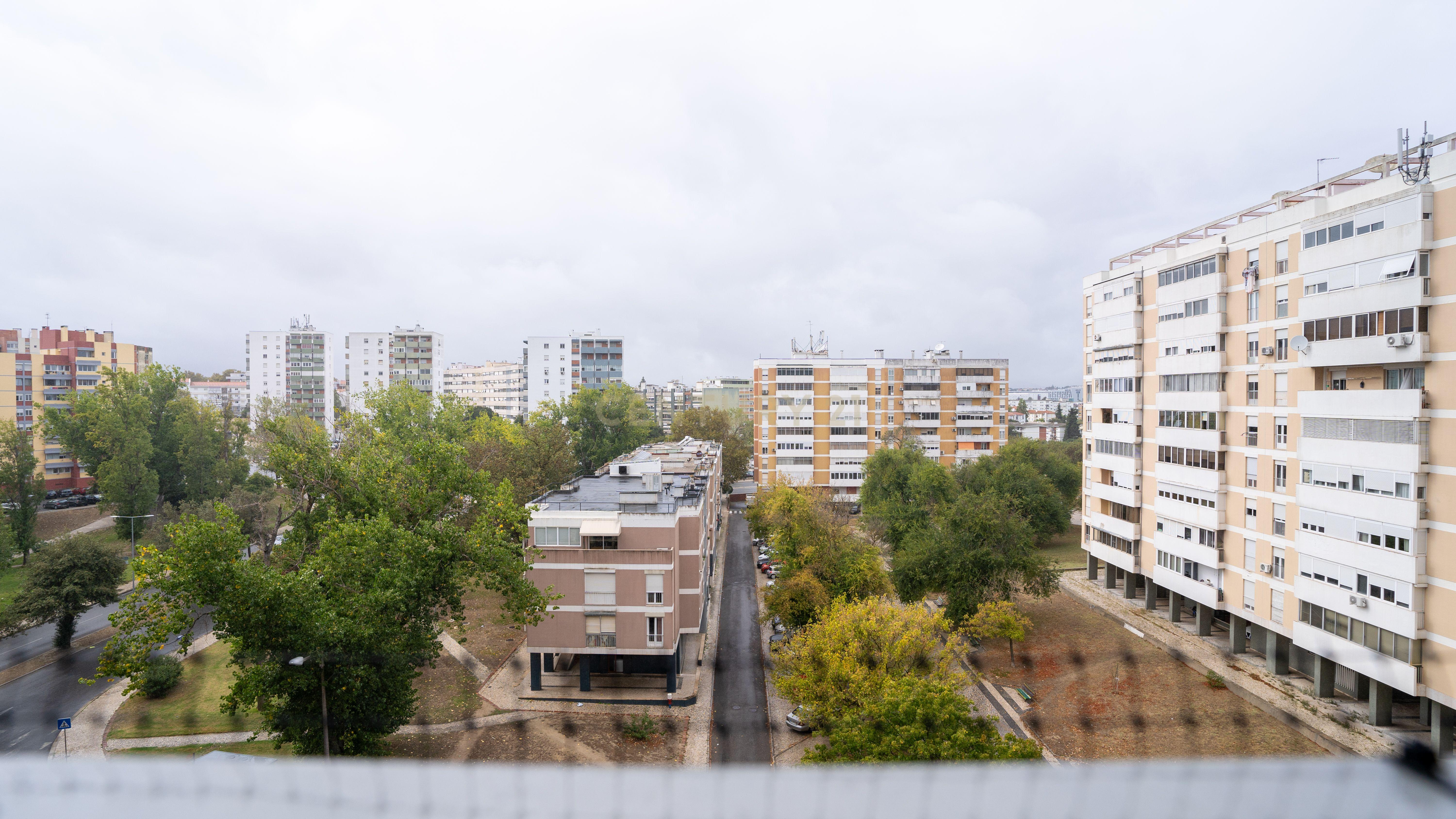 Apartamento T2 Moderno junto ao SPACIO Shopping Olivais - Image 31