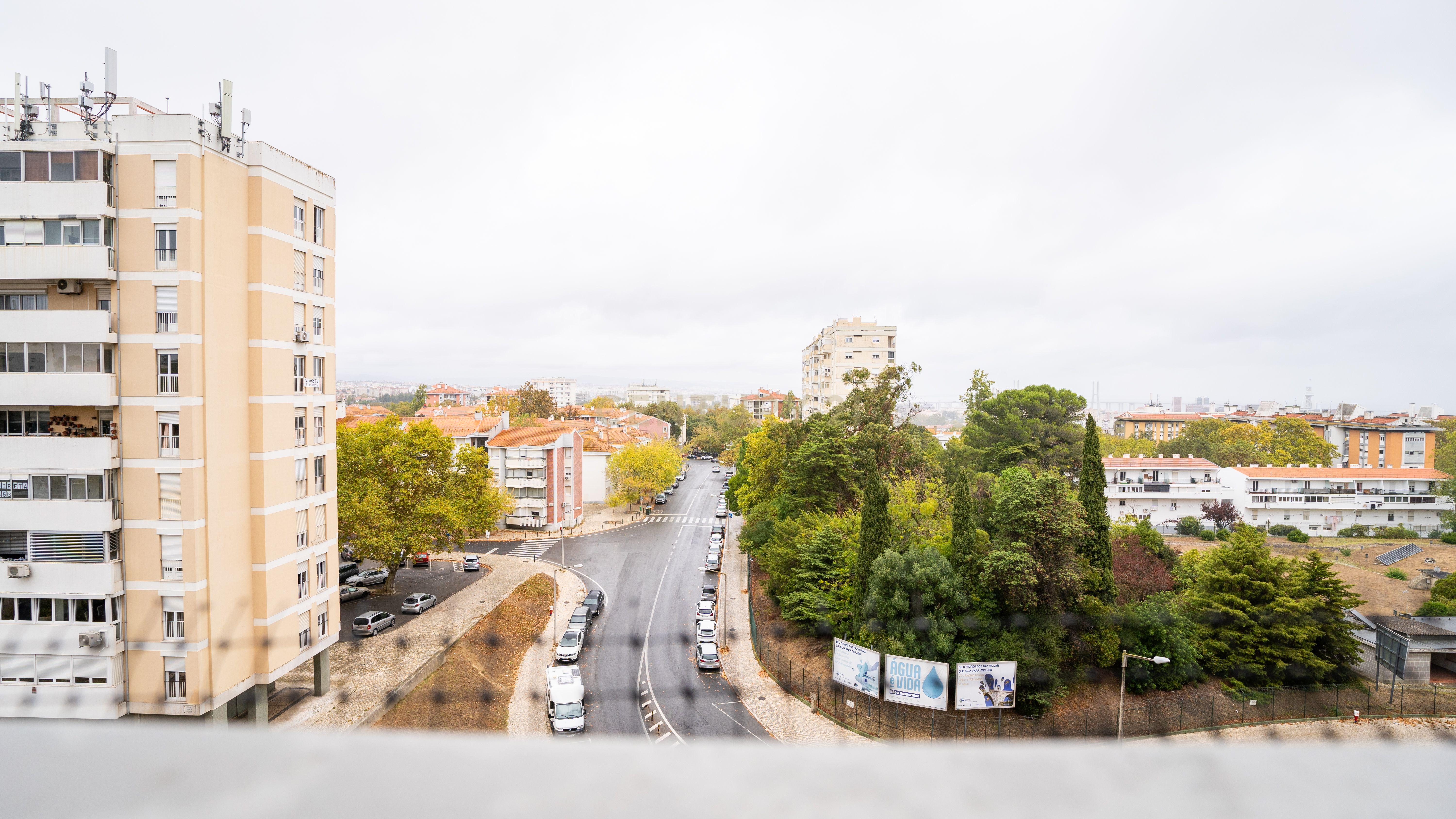 Apartamento T2 Moderno junto ao SPACIO Shopping Olivais - Image 30