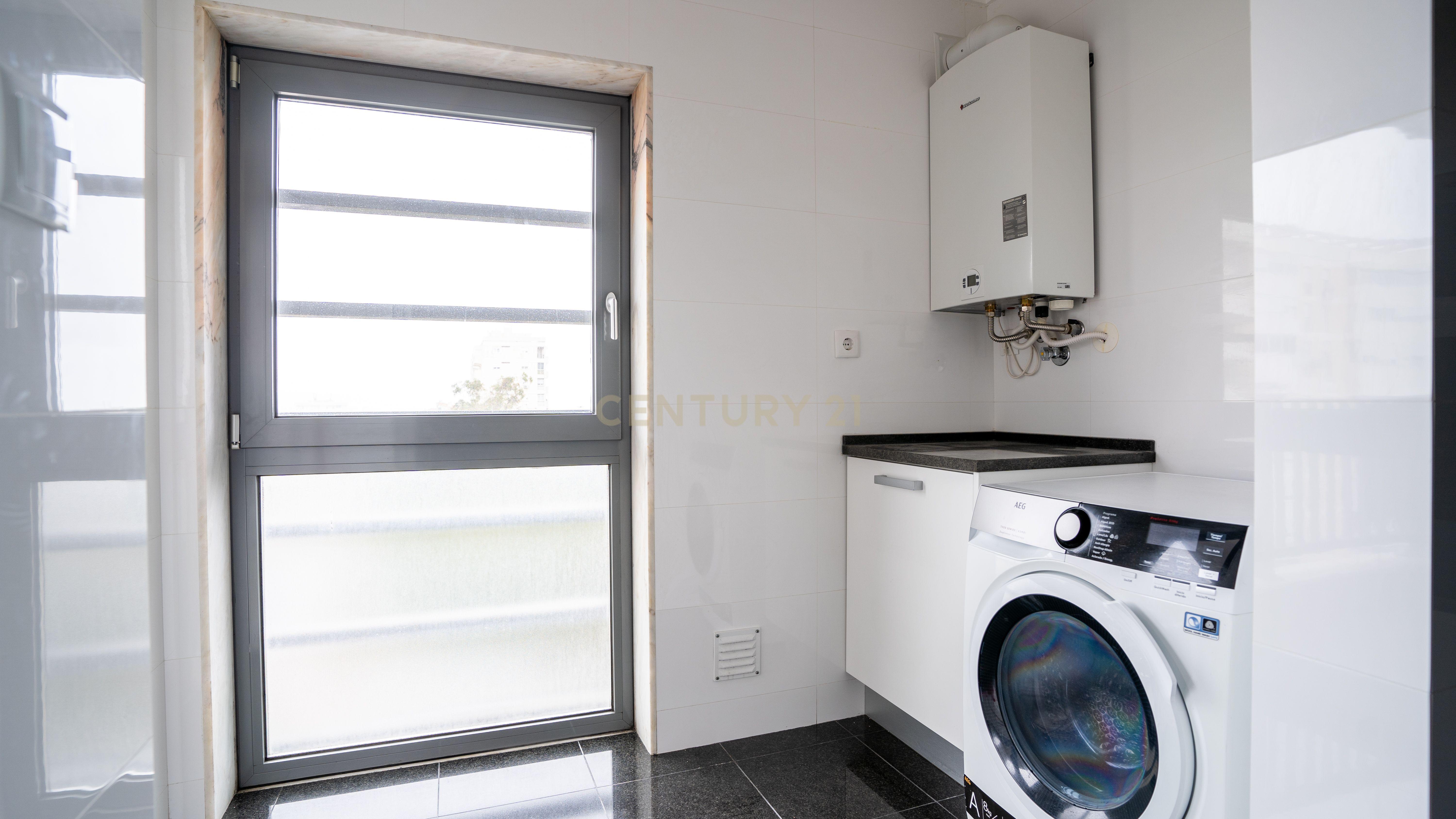 Apartamento T2 Moderno junto ao SPACIO Shopping Olivais - Image 21