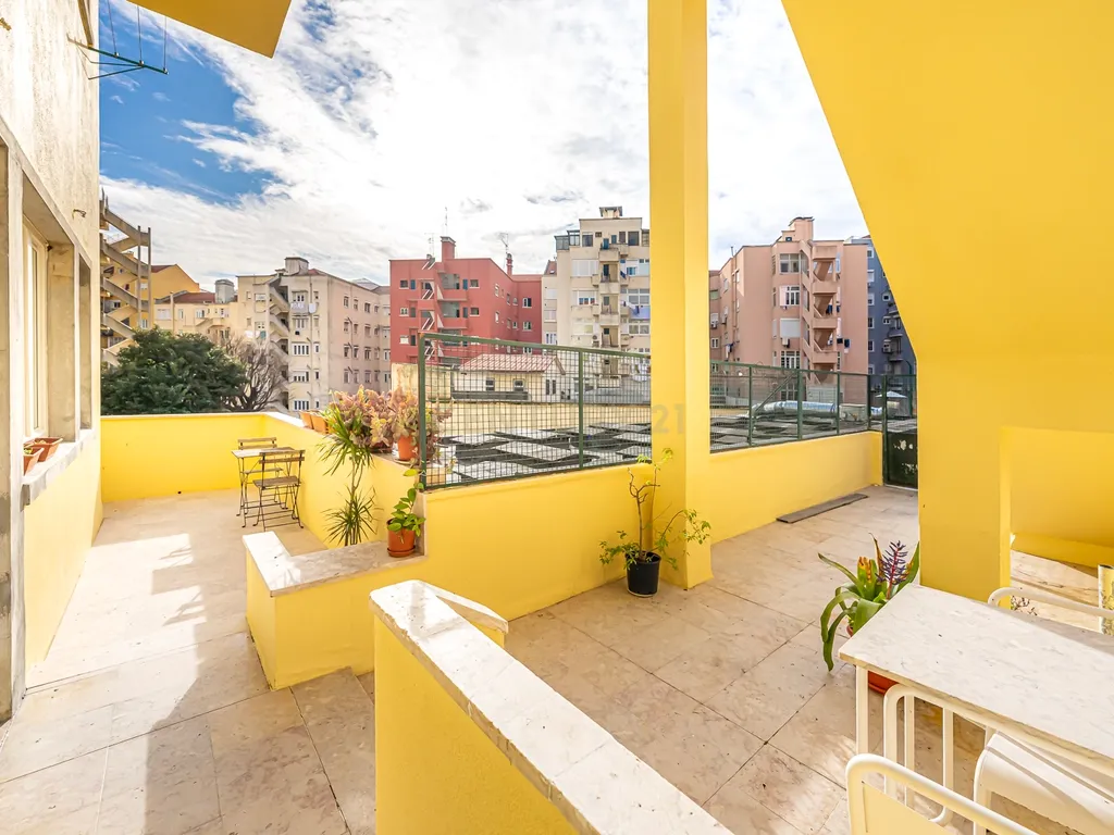 Excelente imóvel de luxo em lisboa de tipologia T6, na Avenida Almirante Reis 227. - Image 25