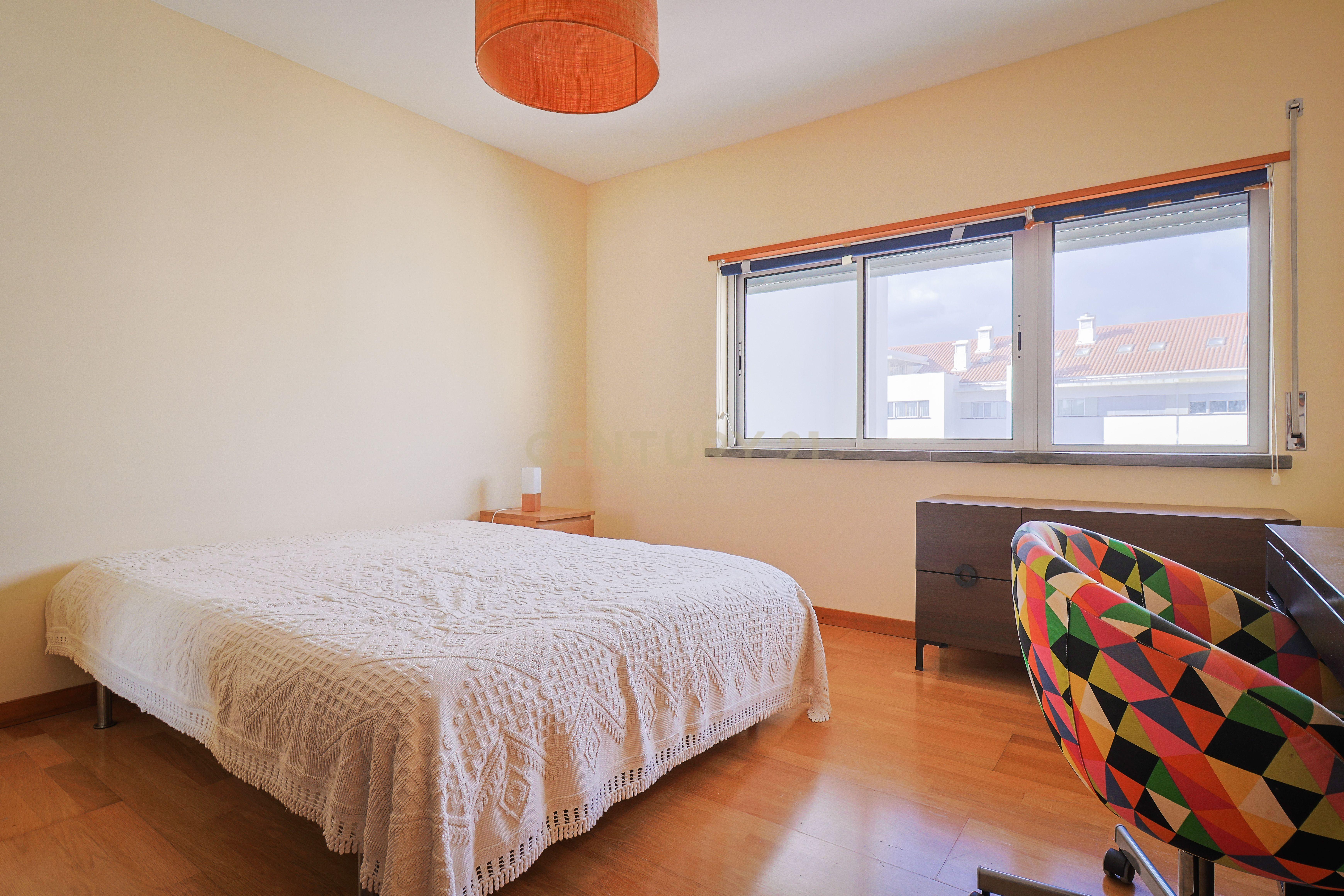 Apartamento T4 duplex, com garagem numa das Avenidas mais prestigiadas de Ponta Delgada, Açores - Image 25