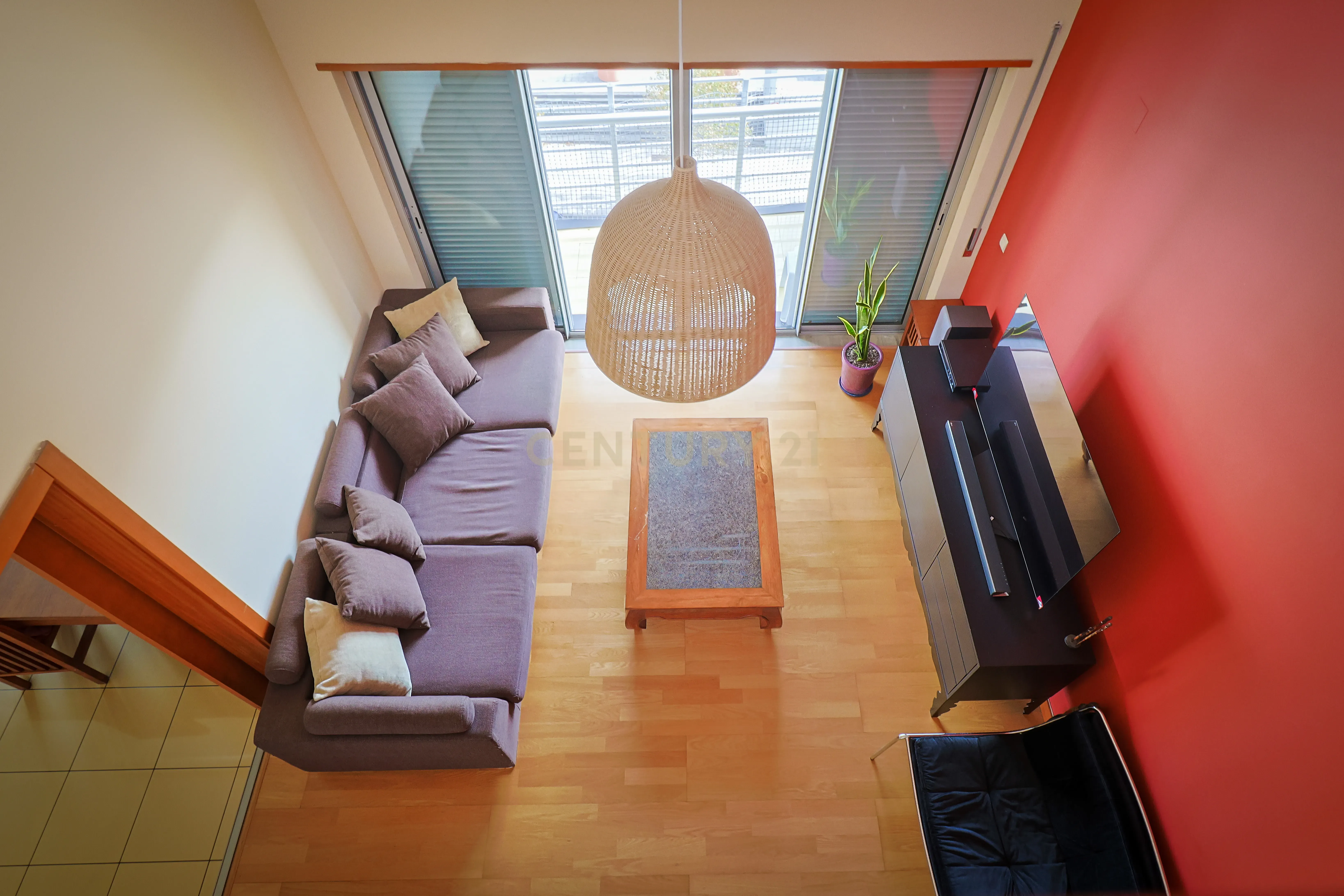 Apartamento T4 duplex, com garagem numa das Avenidas mais prestigiadas de Ponta Delgada, Açores - Image 1