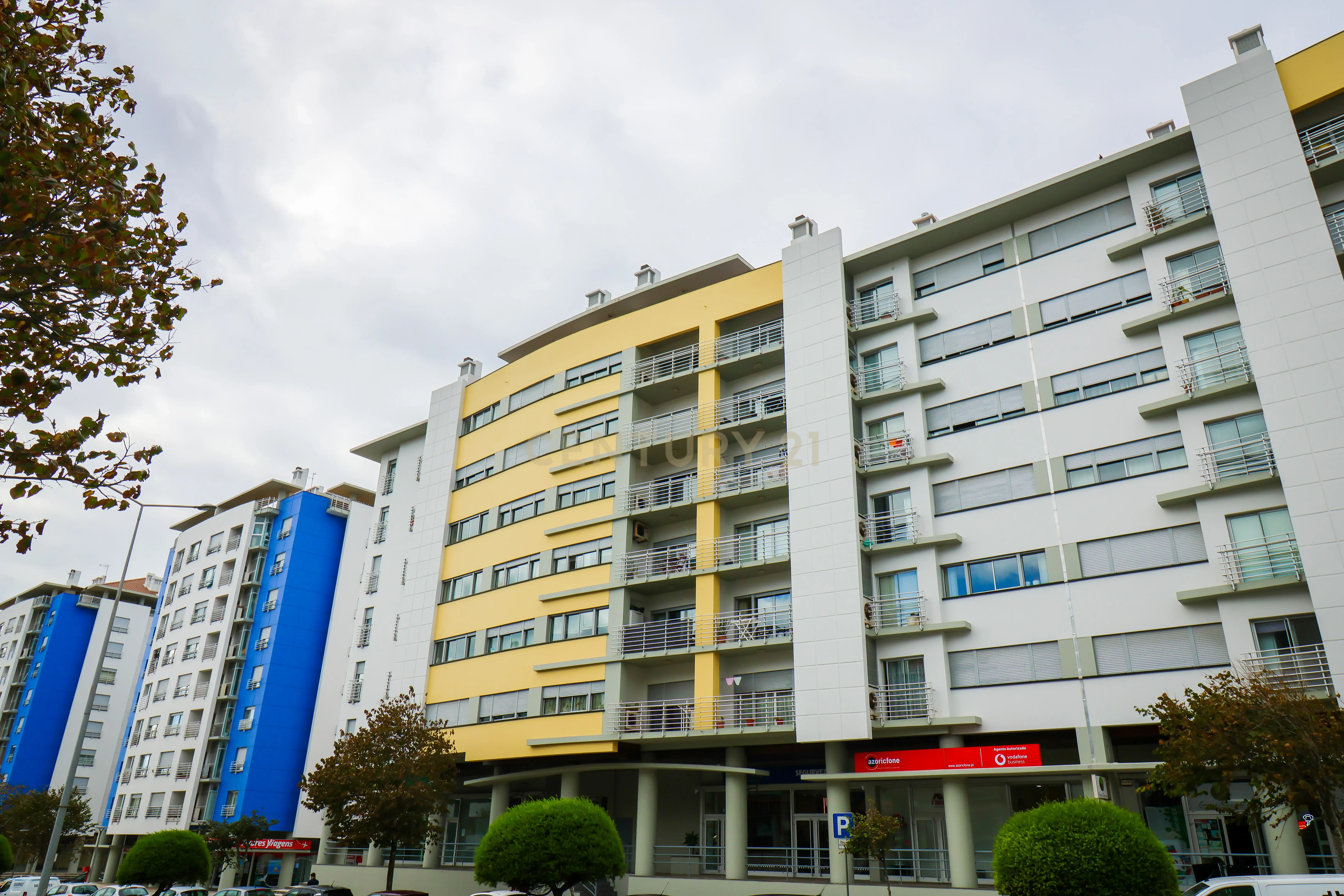 Apartamento T4 duplex, com garagem numa das Avenidas mais prestigiadas de Ponta Delgada, Açores - Image 39
