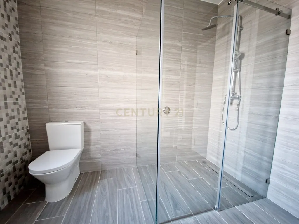 Apartamento || T1 no Centro De Pombal || Oportunidade - Image 8