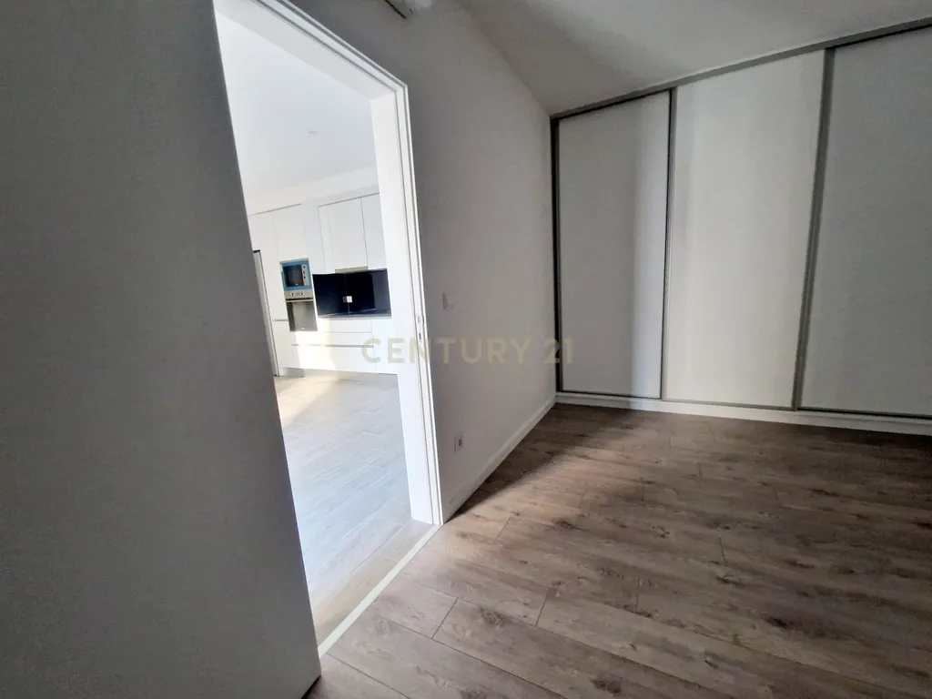 Apartamento || T1 no Centro De Pombal || Oportunidade - Image 11