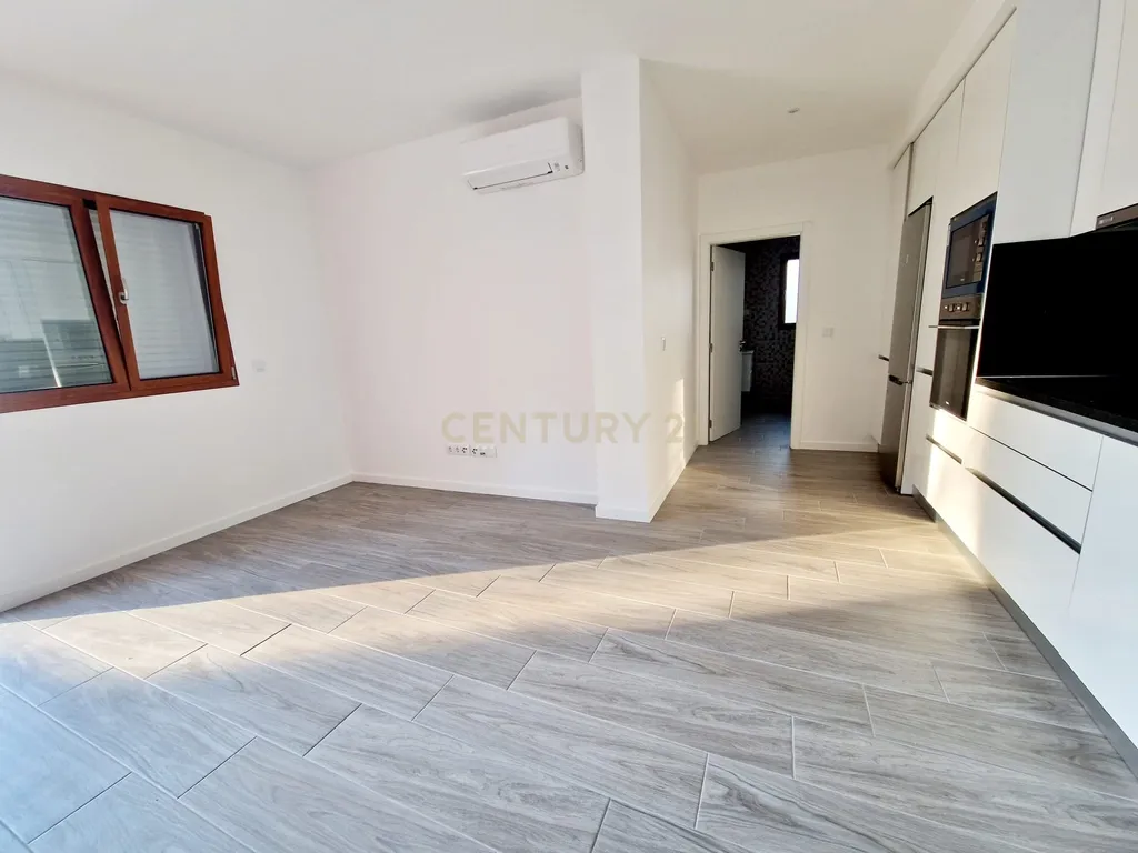 Apartamento || T1 no Centro De Pombal || Oportunidade - Image 13