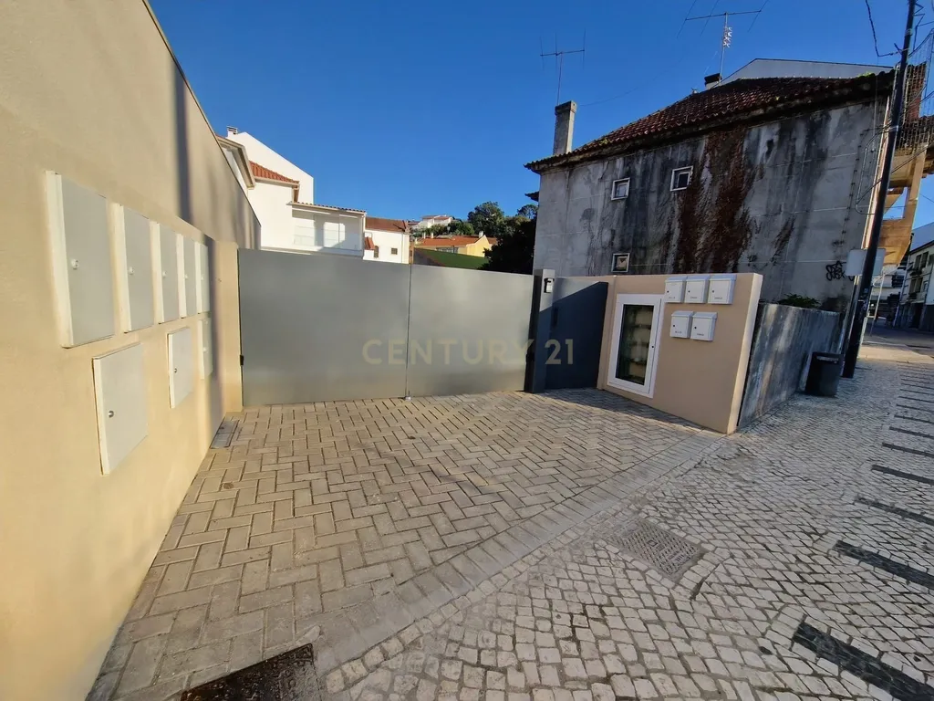 Apartamento || T1 no Centro De Pombal || Oportunidade - Image 17