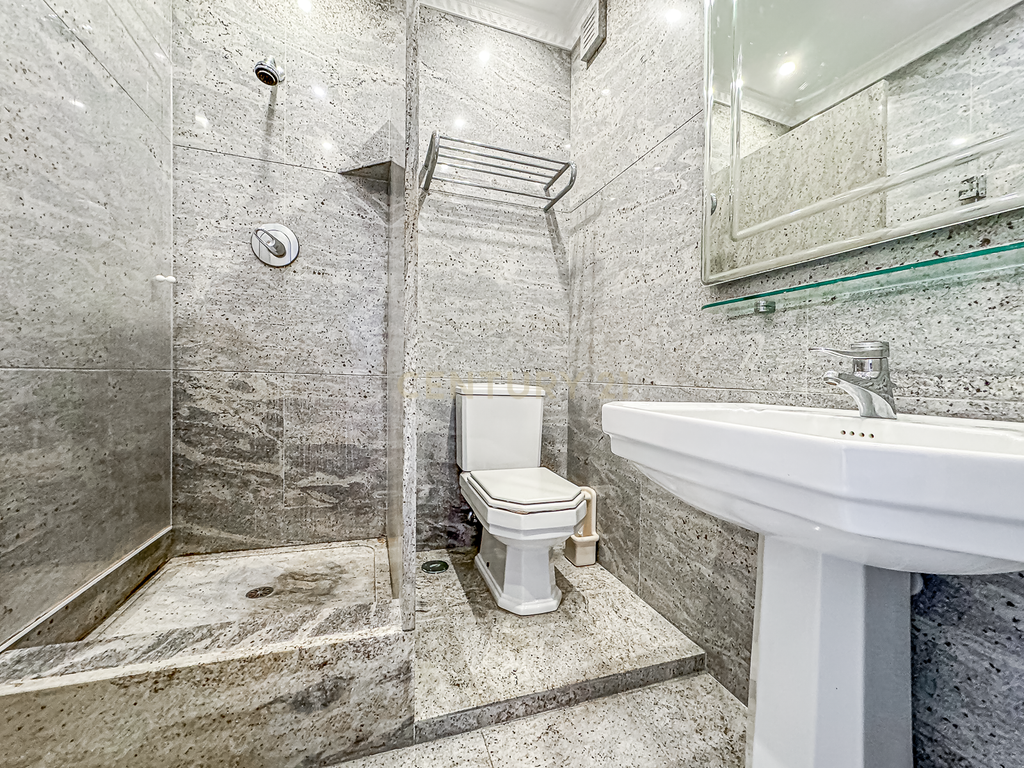 APARTAMENTO T3 COM VISTA MAR EM OEIRAS - Image 14