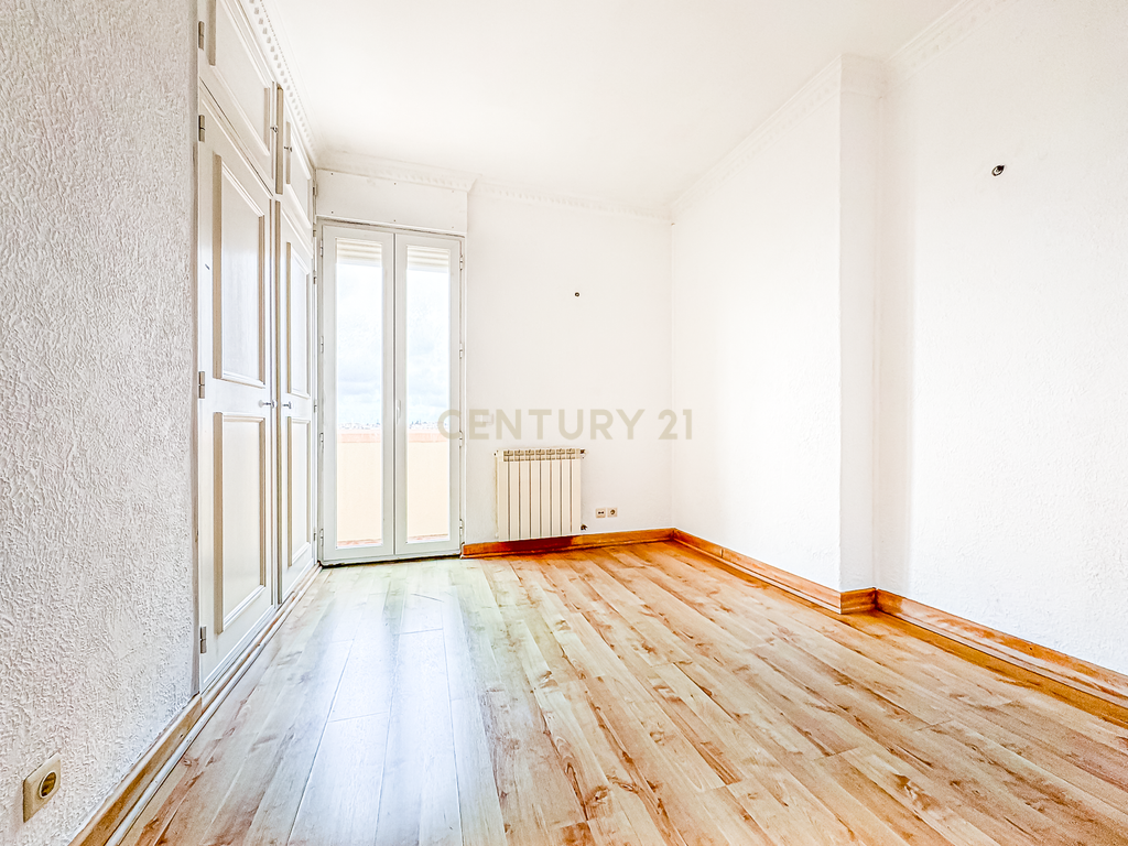APARTAMENTO T3 COM VISTA MAR EM OEIRAS - Image 18