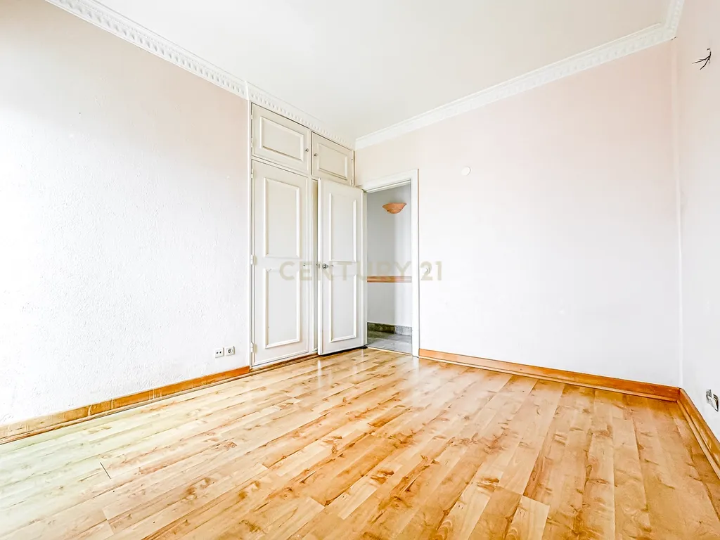 APARTAMENTO T3 COM VISTA MAR EM OEIRAS - Image 19
