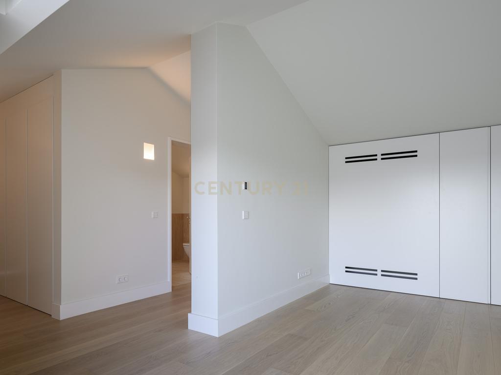 PENTHOUSE ESTORIL - Image 22