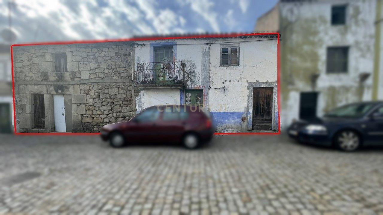 Moradias para reconstrução | Escalos de Baixo, Castelo Branco - Image 1