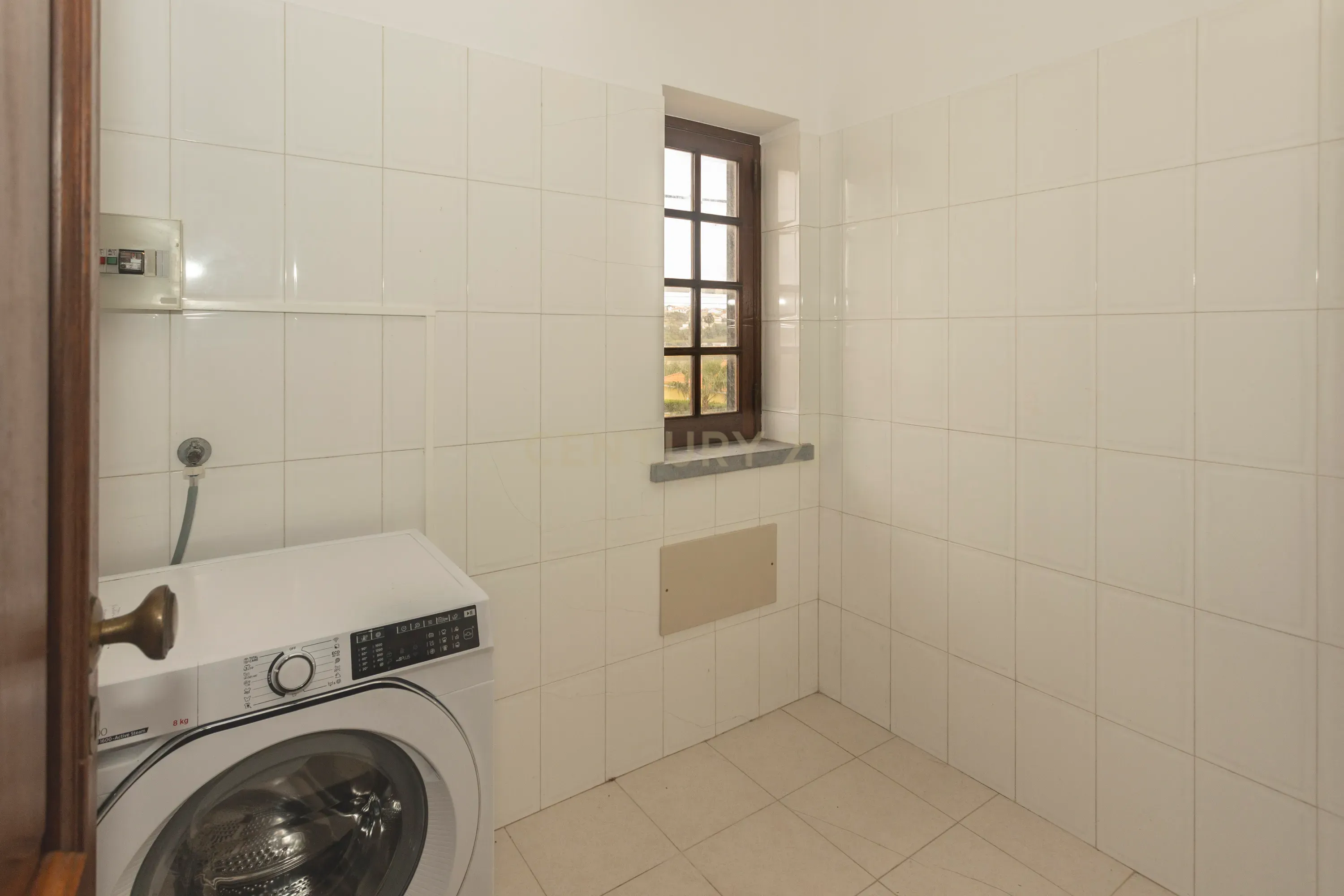 Apartamento T4 está localizado na Areia Branca - Image 16