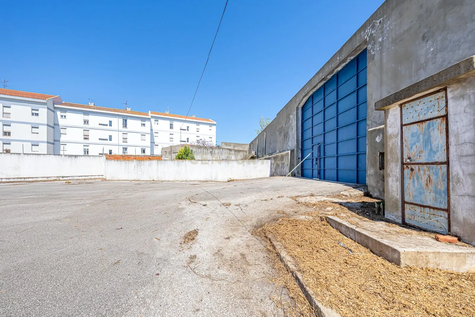 ARMAZÉM MULTIUSO - PRÓXIMO AO AEROPORTO DE LISBOA - Image 5