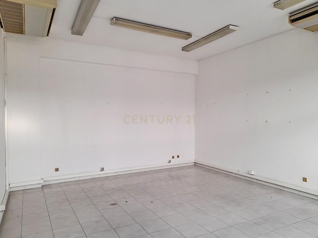 Oportunidade Única: Loja à Venda em Viana do Castelo! - Image 6