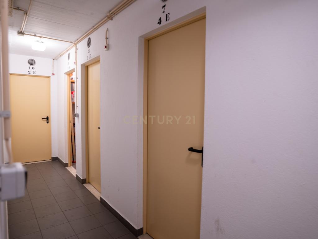 Apartamento com Terraço T2  de Charme em Benfica - Excelência e Conforto - Image 54