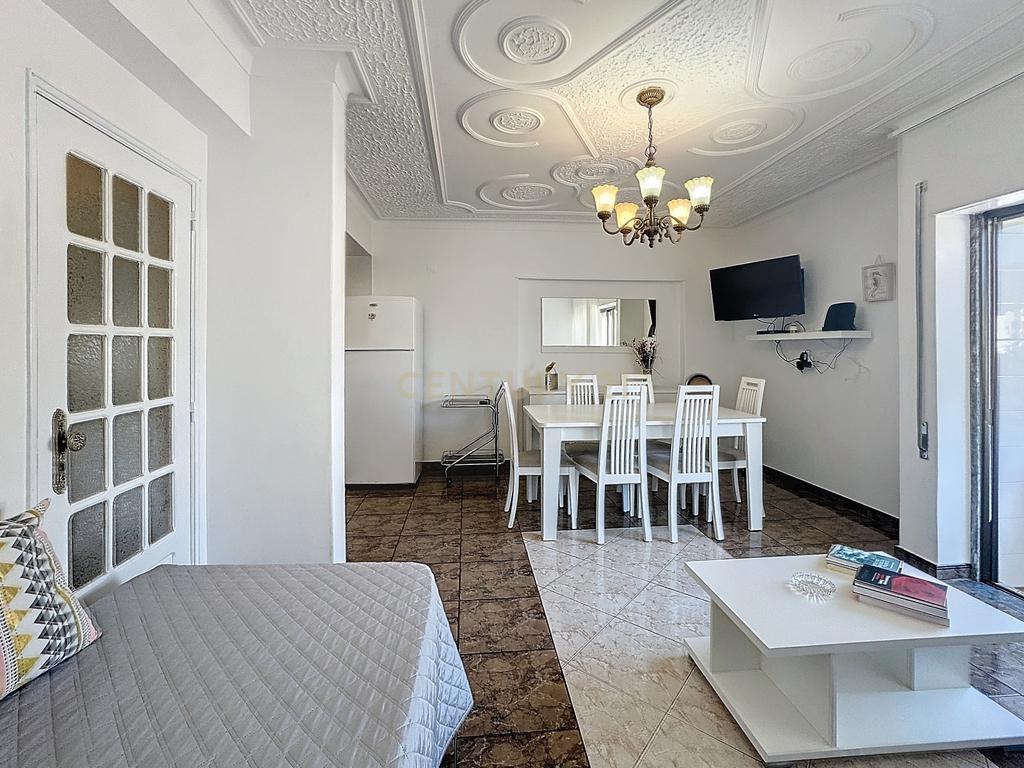 Apartamento - T2 - Arrendamento - Nazaré - Centro - Image 2